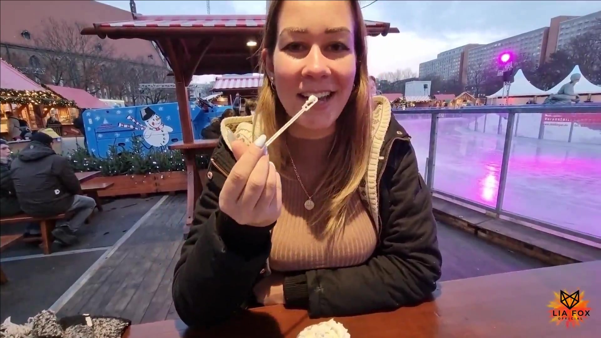 Quickie Creampie Auf Dem Weihnachtsmarkt Am Alexanderplatz! Es Hattest Du Sein Konnen!