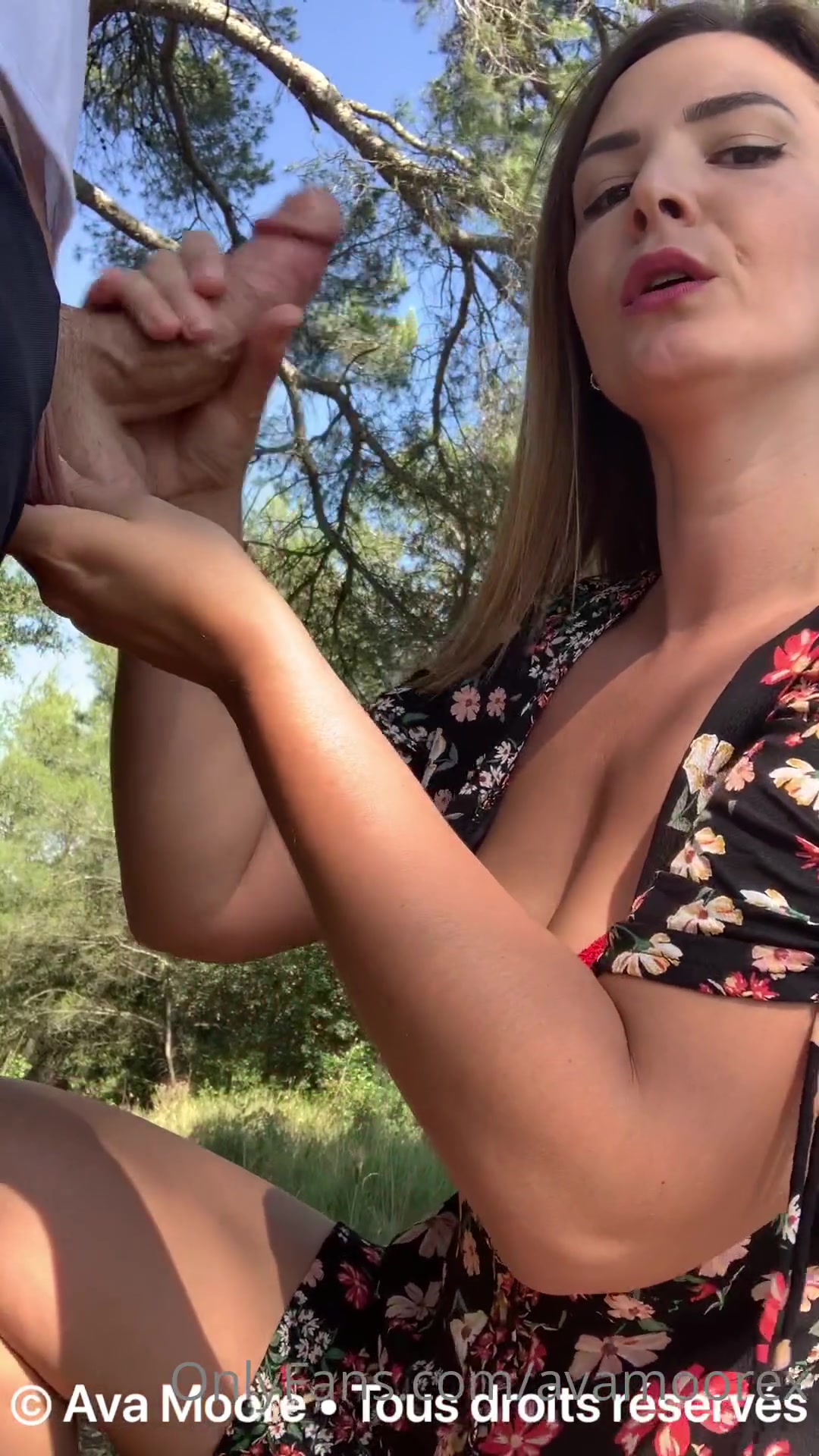 Lorsqu'Une Envie Soudaine Me Prends De Sucer Une Grosse Bite