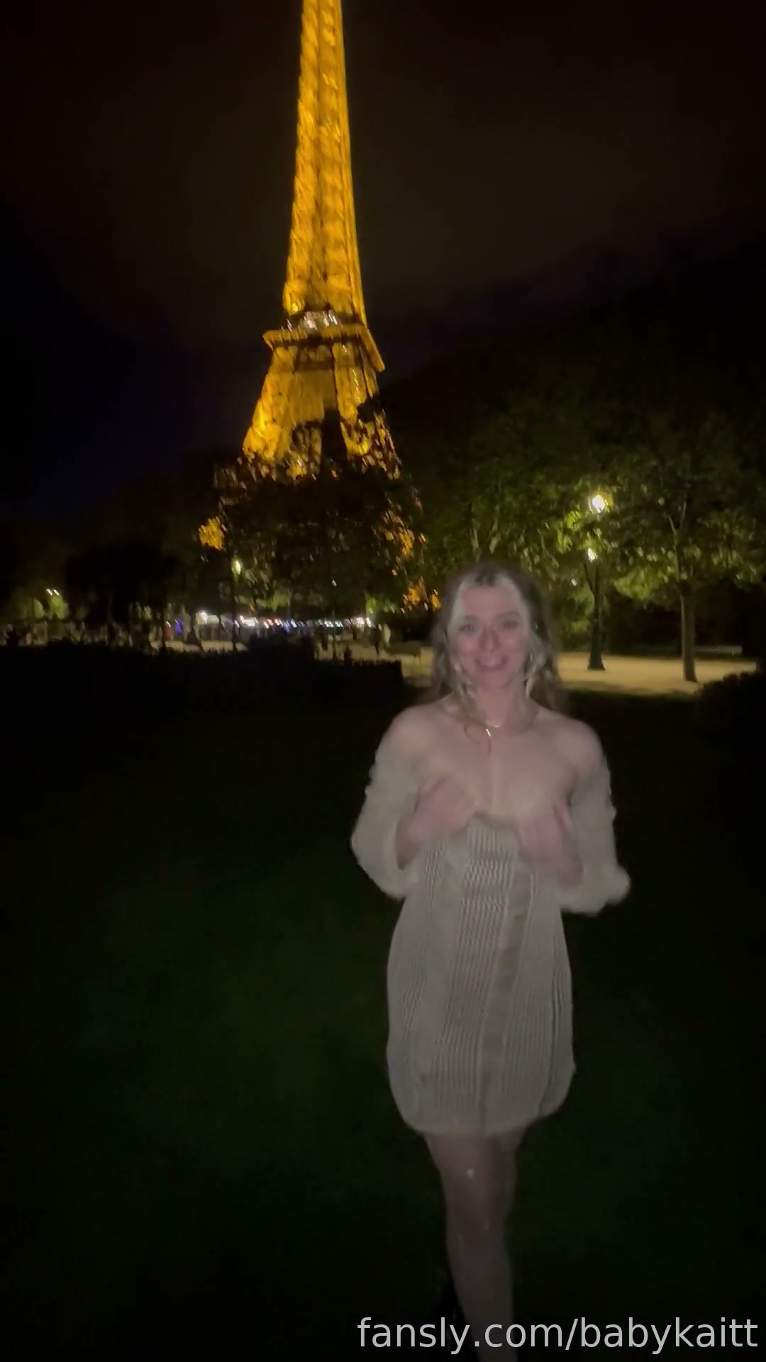 Flashing In Front Of The Eiffel Tower 2/2