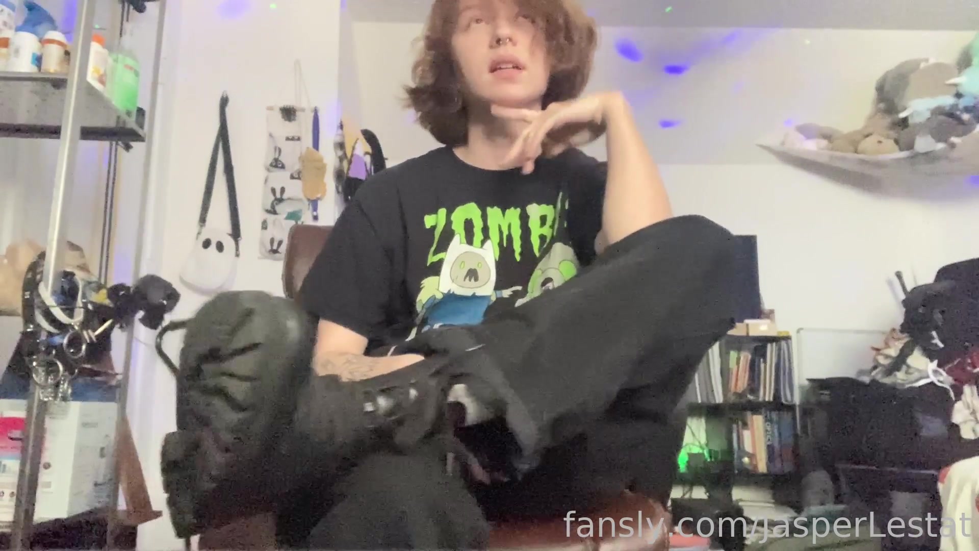 Emo Boy's Revenge: Foot Domination!