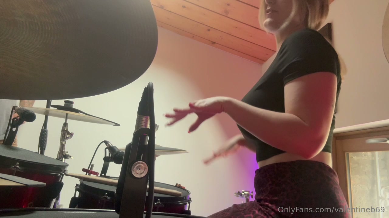 Missionary And Blowjob Red Top