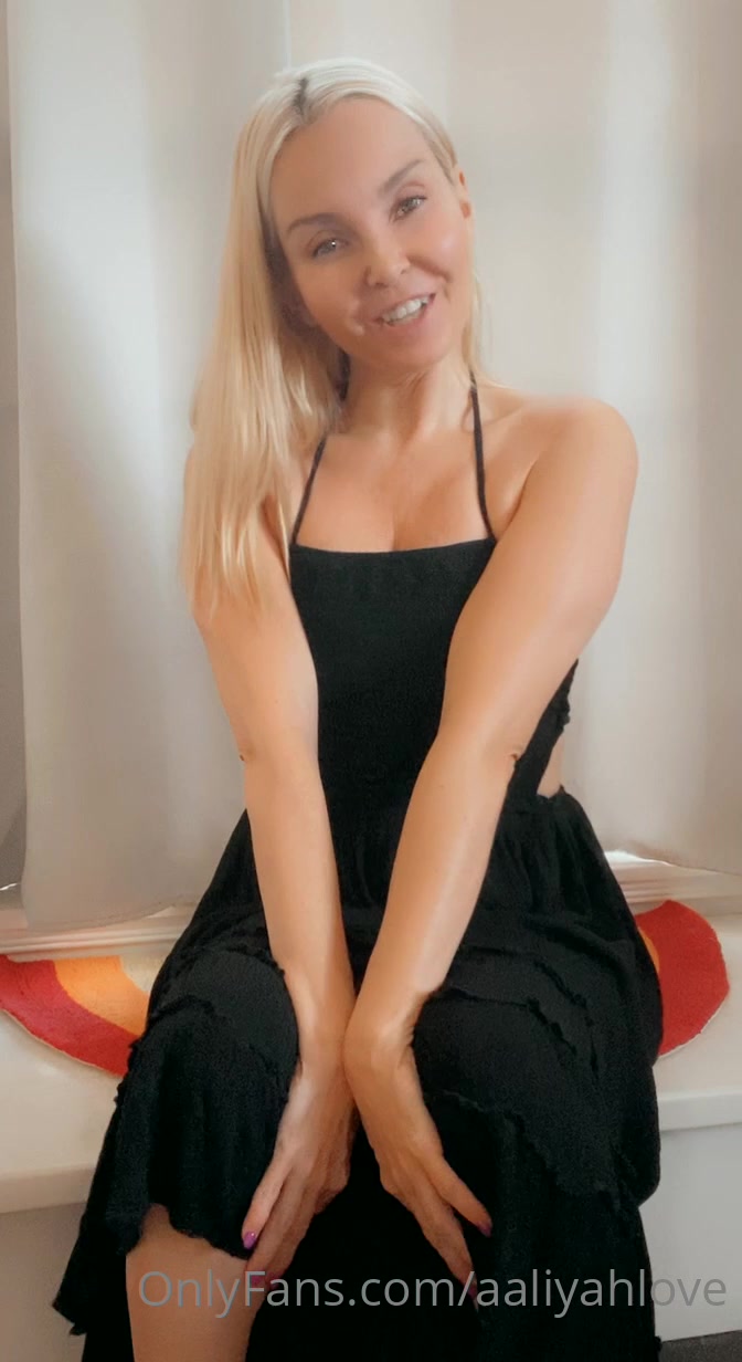 Happy Monday! Panties Of The Day!