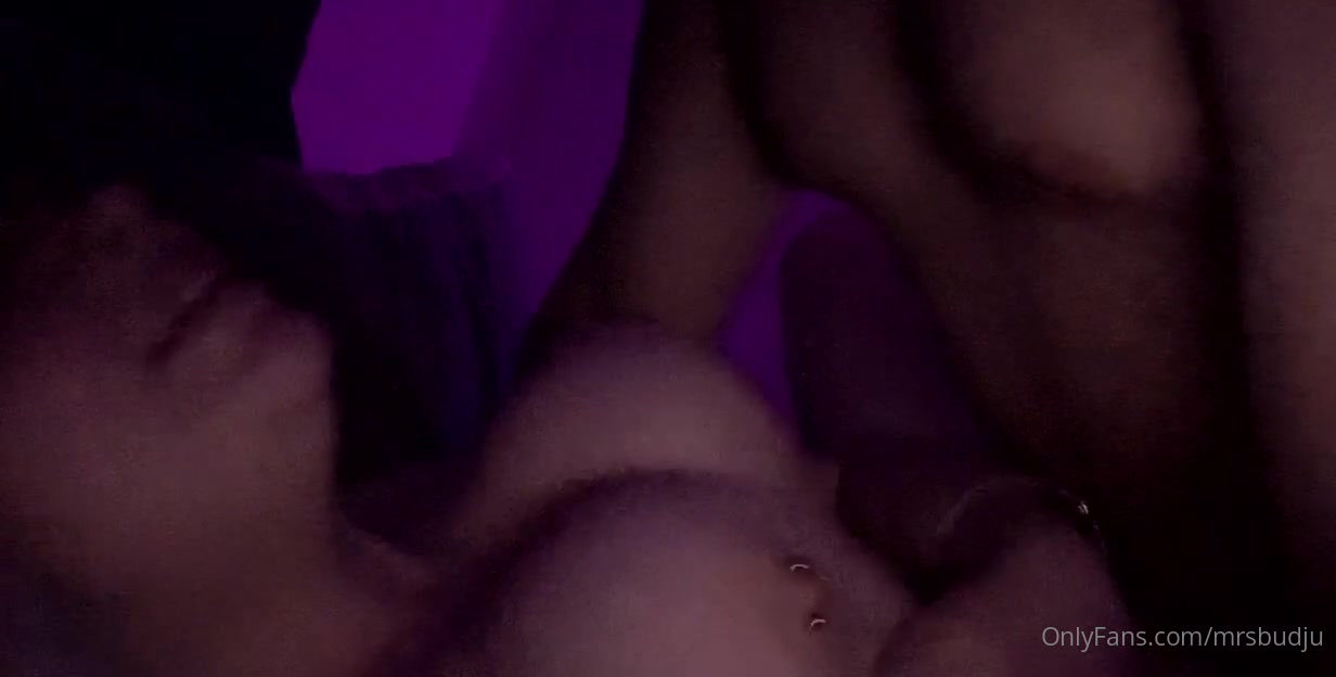Mrsbudju - Bouncing Titty Fuck