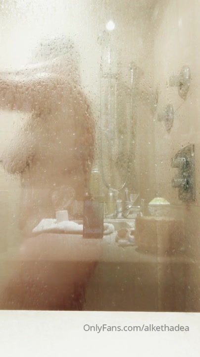 Not Only Do I Bathe, I Also Shower! #Squeakyclean