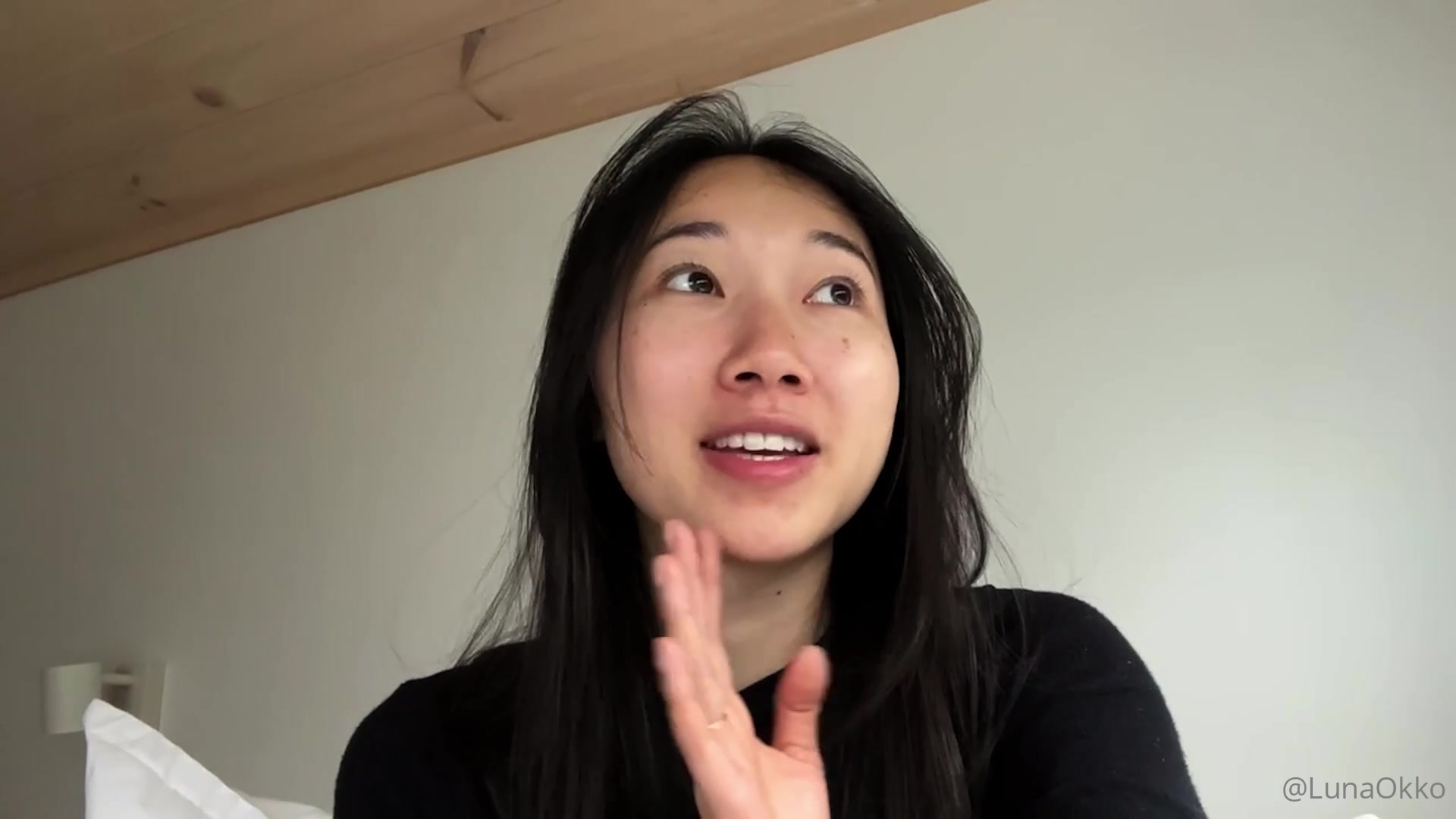 High Chair Close Up 3/3 (French Vlog)