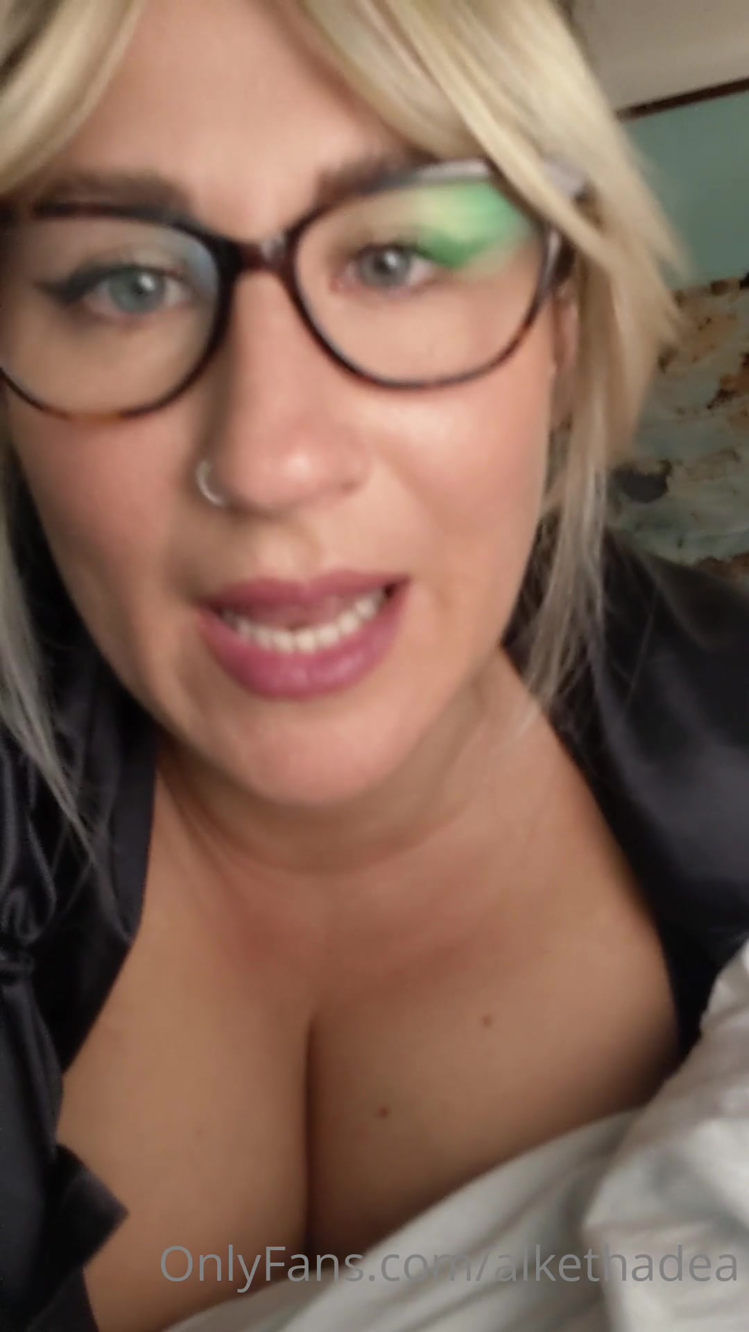 Guys I'm Dead. The Audio Didn't Work For My Live. Hahaha. Ok